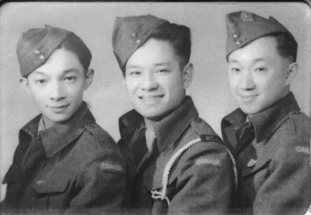 Victor E. Wong (centre) with his two cousins Leonard Lee (L) and Howard Lee. 