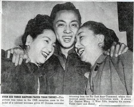 Force 136 member Gordon Wong returns home from the war to Vancouver. The Vancouver Sun newspaper captured his warm greeting from his sisters Violet (L) and Mabel.